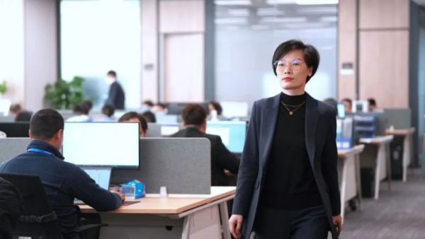 葆初心 再創(chuàng)業(yè) | 李寧珍：靠近光，追隨光，成為光，發(fā)散光